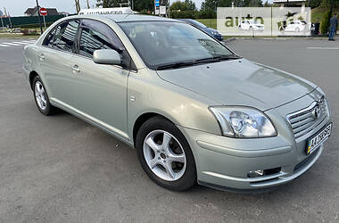 Toyota Avensis  2005