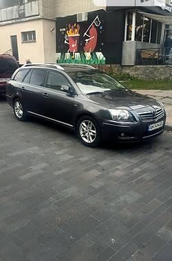 Toyota Avensis  2008