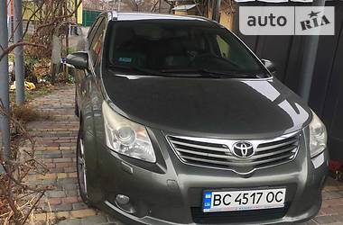 Toyota Avensis  2011