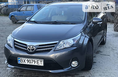 Toyota Avensis  2014