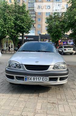 Toyota Avensis  1999