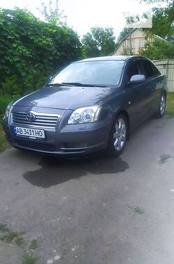 Toyota Avensis  2003