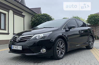 Toyota Avensis  2012