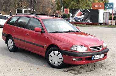 Toyota Avensis T22 2000