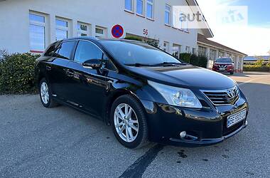 Toyota Avensis  2010