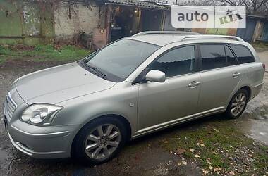 Toyota Avensis  2004