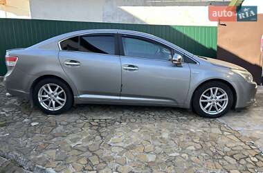 Toyota Avensis 2010