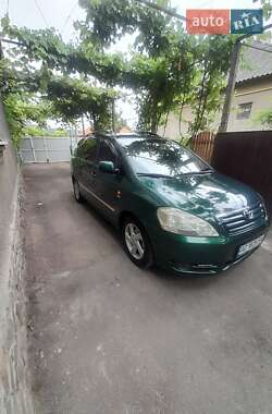 Toyota Avensis  2001
