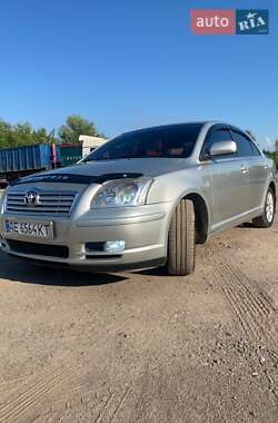 Toyota Avensis  2004
