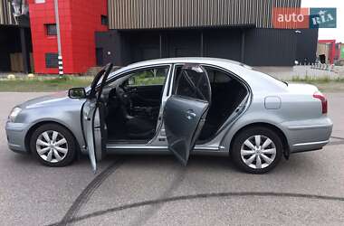 Toyota Avensis  2008