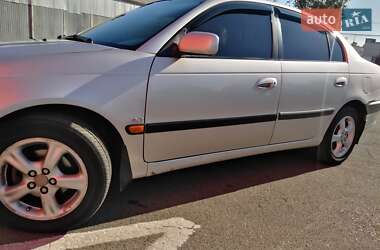 Toyota Avensis  1998