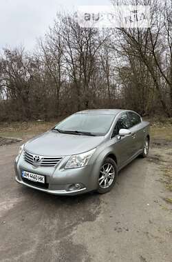 Toyota Avensis  2011