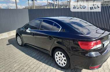Toyota Avensis  2013