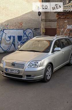 Toyota Avensis  2005