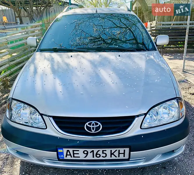 Toyota Avensis 2001