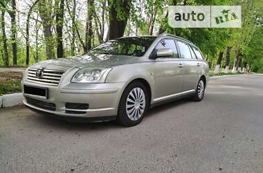 Toyota Avensis  2004