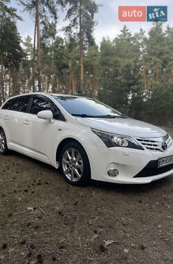 Toyota Avensis  2012