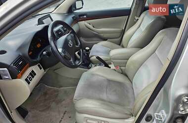 Toyota Avensis  2006