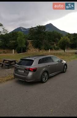 Toyota Avensis 2016
