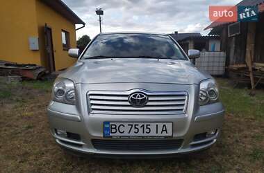 Toyota Avensis  2004