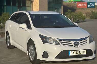 Toyota Avensis 2012