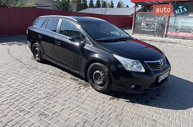 Toyota Avensis 2011