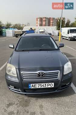 Toyota Avensis  2004