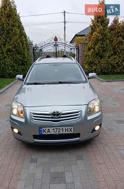 Toyota Avensis  2009