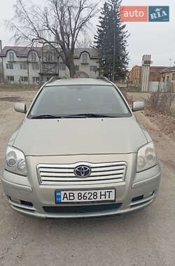 Toyota Avensis  2004