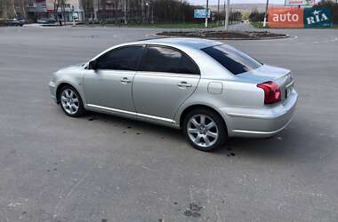 Toyota Avensis  2003