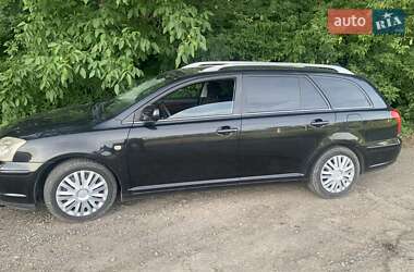 Toyota Avensis  2003