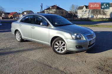 Toyota Avensis  2008