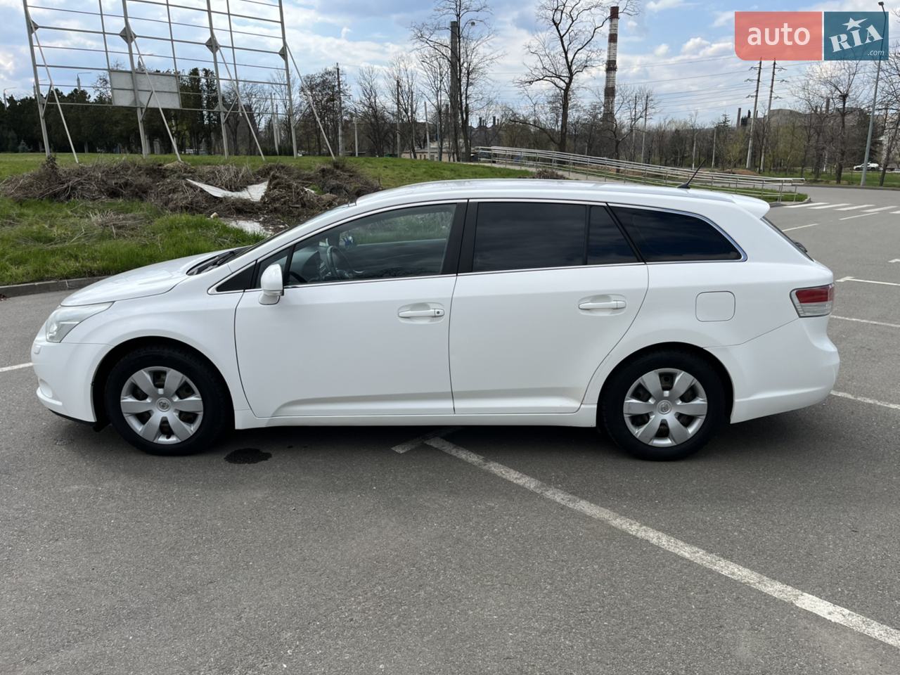 2010 Toyota Avensis - мініатюра 3