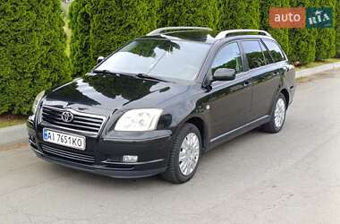 Toyota Avensis  2005