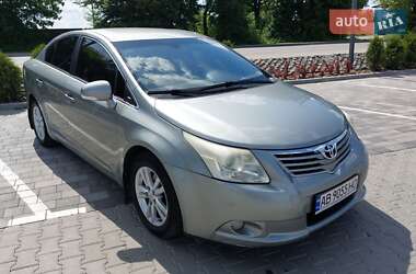 Toyota Avensis 2011