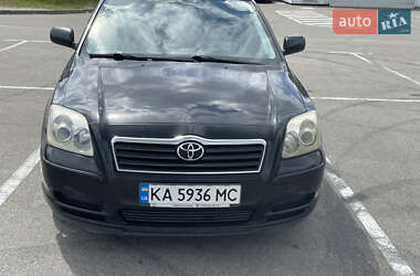 Toyota Avensis 2004