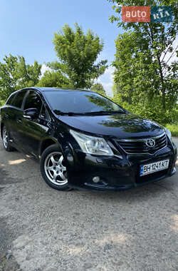 Toyota Avensis  2010