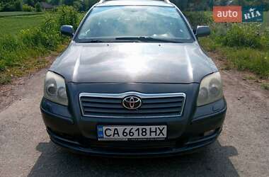Toyota Avensis  2005