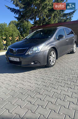 Toyota Avensis 2010