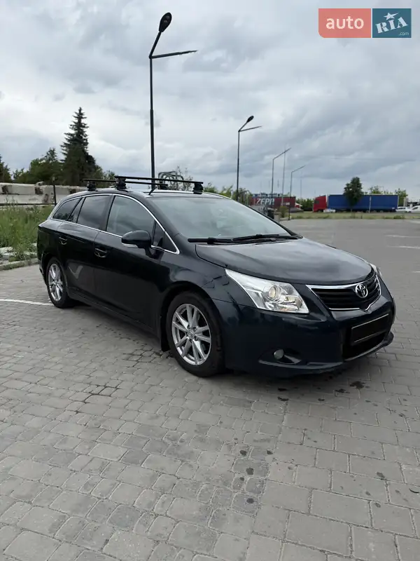 Toyota Avensis 2010