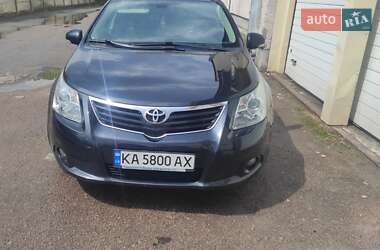 Toyota Avensis 2011