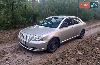 Toyota Avensis  2003