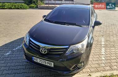 Toyota Avensis 2012