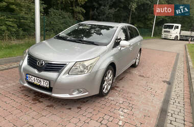 Toyota Avensis  2010