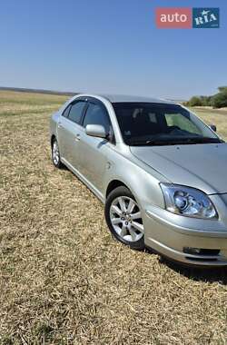 Toyota Avensis  2003