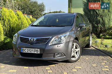 Toyota Avensis 2010