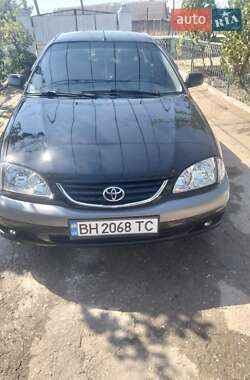 Toyota Avensis 2000