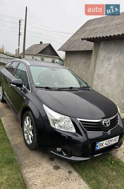 Toyota Avensis 2010