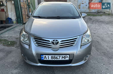 Toyota Avensis  2011