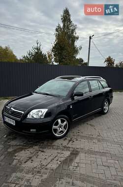 Toyota Avensis  2004